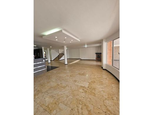 Πολυτελή κατοικία σε Μεδεγίν, Medellín