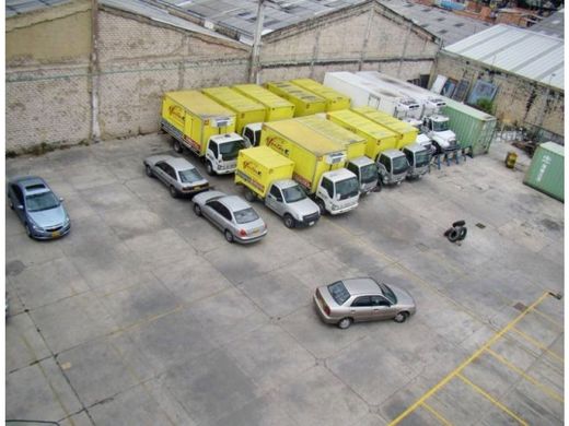 Terreno a Bogotá, Bogotá  D.C.