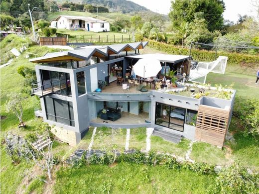 Luxus-Haus in La Ceja, Departamento de Antioquia
