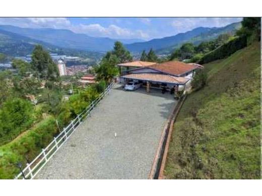 Country House in Copacabana, Departamento de Antioquia
