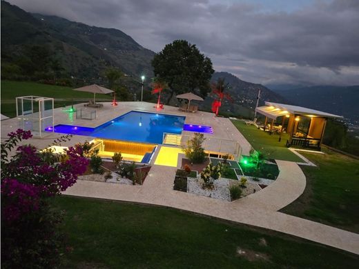 Farmhouse in Copacabana, Departamento de Antioquia