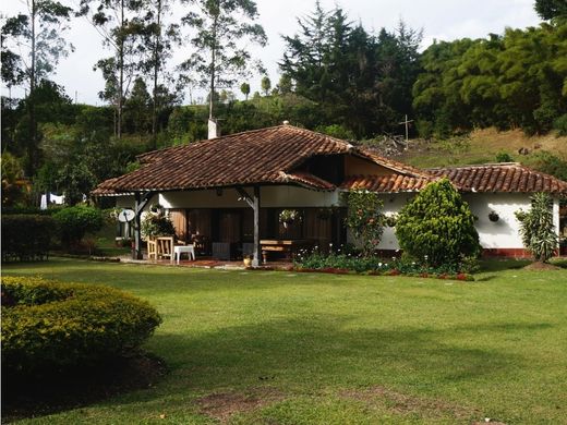 Farmhouse in Carmen de Viboral, El Carmen de Viboral
