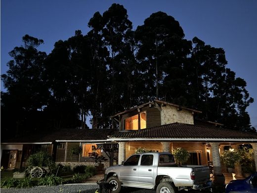 Country House in Yumbo, Departamento del Valle del Cauca