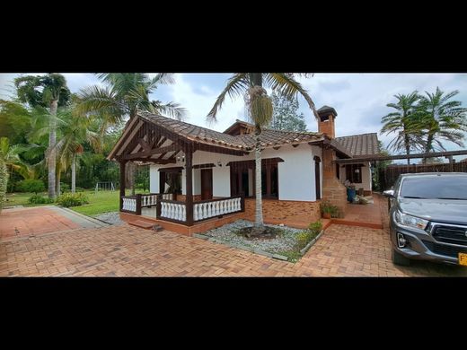 منزل ريفي ﻓﻲ Rionegro, Departamento de Antioquia