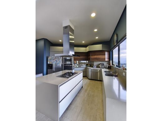 Luxe woning in La Estrella, Departamento de Antioquia