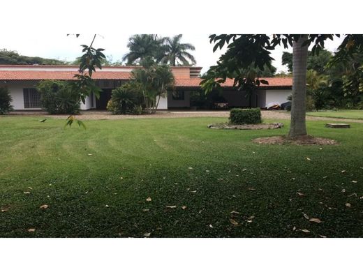 Köy evi Cali, Departamento del Valle del Cauca