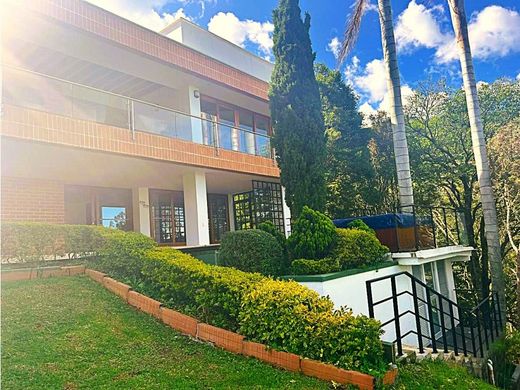 Casa de campo en Medellín, Departamento de Antioquia