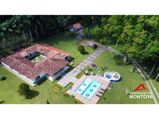 Hotel en Montenegro, Quindío Department