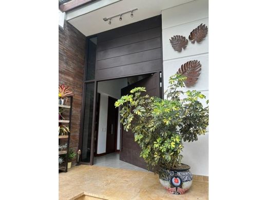 Πολυτελή κατοικία σε Sabaneta, La Estrella