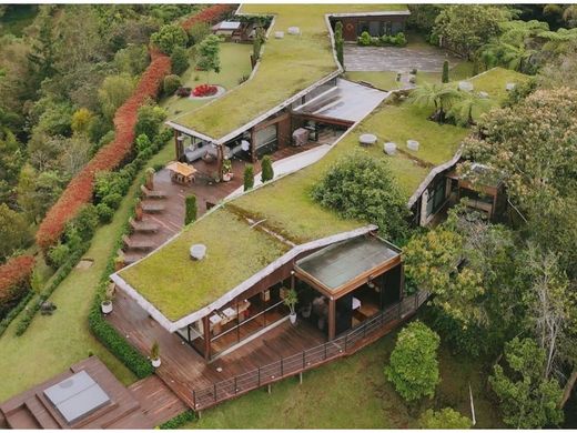 منزل ريفي ﻓﻲ Retiro, Departamento de Antioquia