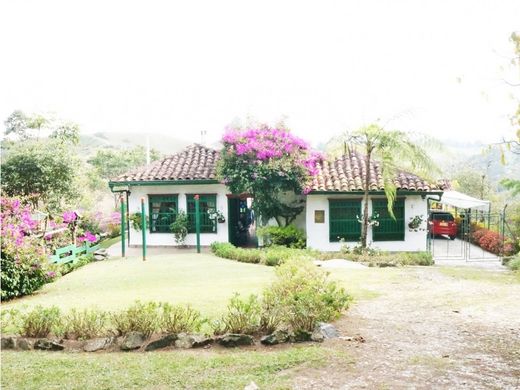 ‏בתים כפריים או חוות ב  Rionegro, Departamento de Antioquia