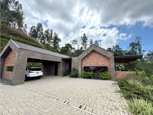 منزل ريفي ﻓﻲ Retiro, Departamento de Antioquia