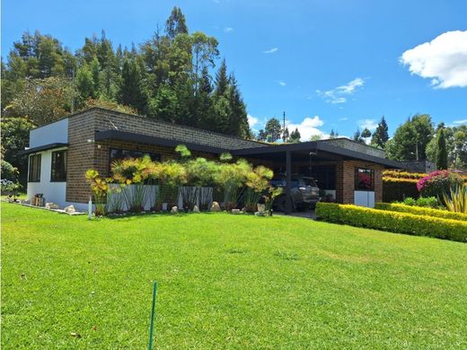 Quinta rústica - Guarne, Departamento de Antioquia
