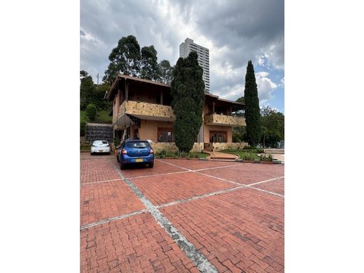 Country House in Sabaneta, La Estrella