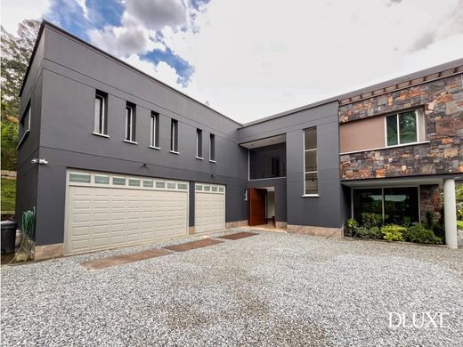 Country House in Envigado, Departamento de Antioquia