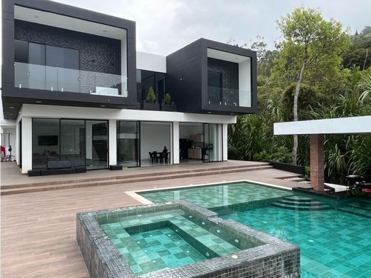 منزل ريفي ﻓﻲ Copacabana, Departamento de Antioquia