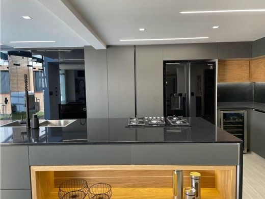 Luxe woning in Medellín, Departamento de Antioquia