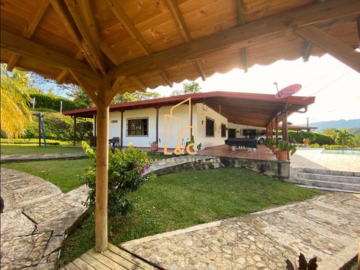 Boerderij in Santo Domingo, Departamento de Antioquia