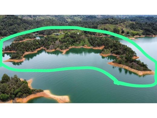 토지 / Guatapé, Departamento de Antioquia