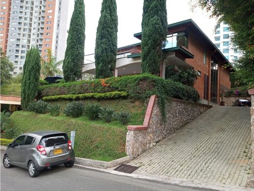 Luxury home in Sabaneta, La Estrella