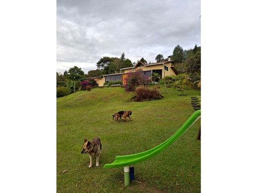 Cortijo o casa de campo en Guarne, Departamento de Antioquia
