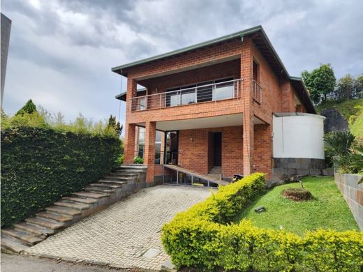 Luxury home in Sabaneta, La Estrella