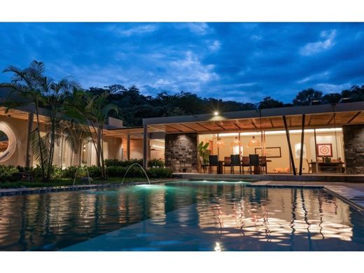 Country House in Nimaima, Cundinamarca