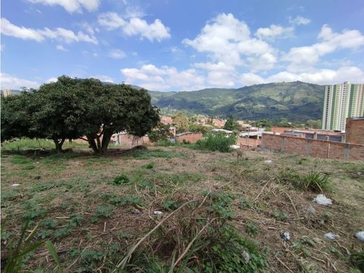 Terreno a San Antonio del Prado, Medellín