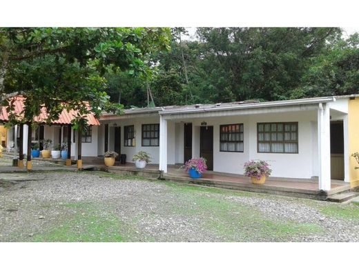 Farmhouse in Villavicencio, Departamento del Meta