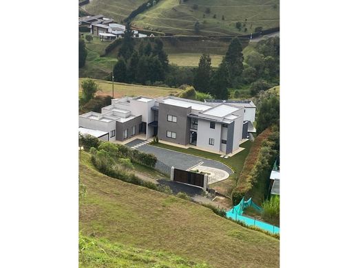 Luxury home in Guarne, Departamento de Antioquia