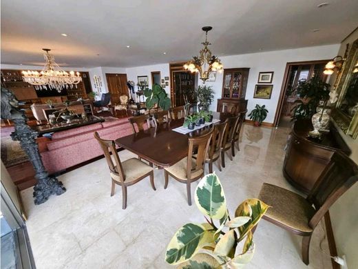 아파트 / 메데인, Medellín