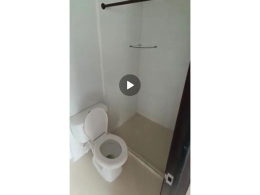 Apartment / Etagenwohnung in Bucaramanga, Departamento de Santander