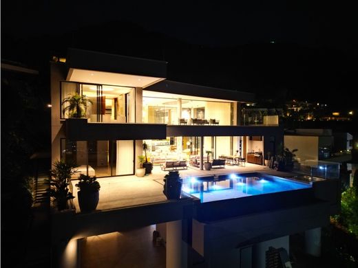 Köy evi Medellín, Departamento de Antioquia