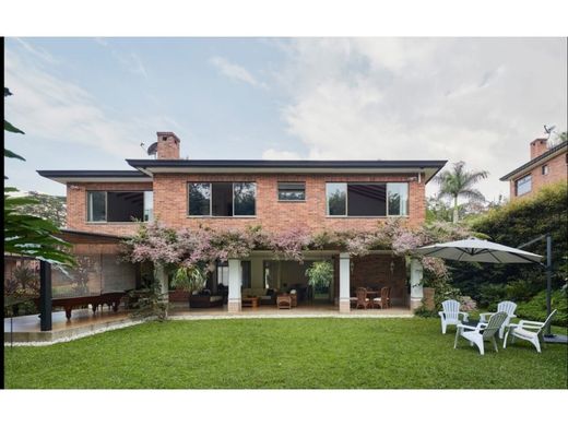 Πολυτελή κατοικία σε Μεδεγίν, Medellín