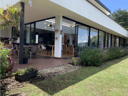 Luksusowy dom w La Ceja, Departamento de Antioquia