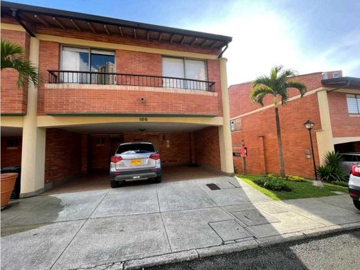 Πολυτελή κατοικία σε Μεδεγίν, Medellín