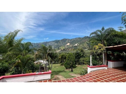 Luxus-Haus in San Pedro, San Pedro de los Milagros