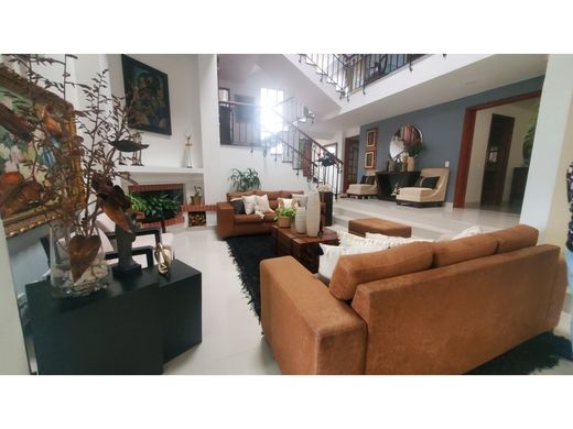 منزل ﻓﻲ ميديلين, Medellín