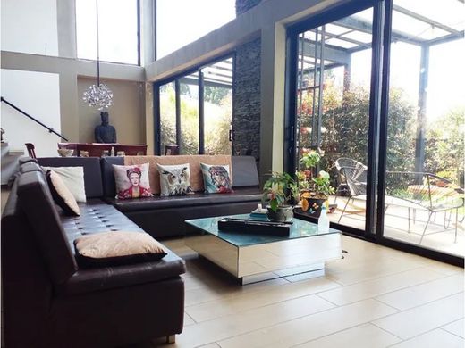 منزل ﻓﻲ ميديلين, Medellín