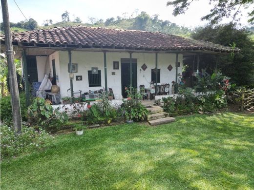 전원/농가 / Pereira, Departamento de Risaralda