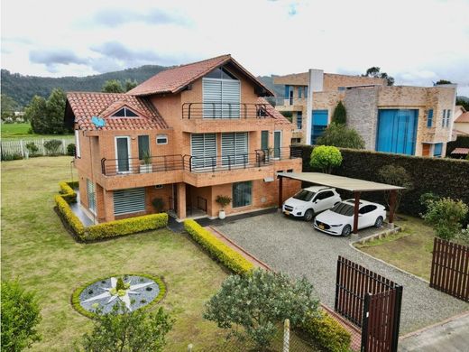 郊区住宅  Chía, Departamento de Cundinamarca