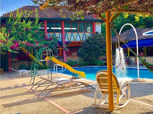 호텔 / Carmen de Apicalá, Departamento de Tolima