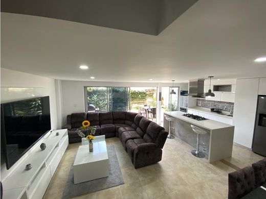 Πολυτελή κατοικία σε Μεδεγίν, Medellín