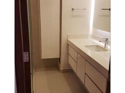 Apartment / Etagenwohnung in Bogotá, Bogotá  D.C.