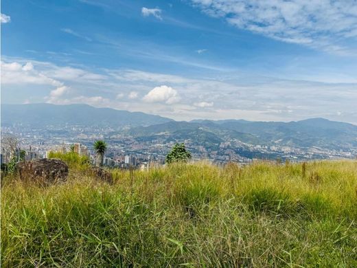 ‏קרקע ב  מדיין
, Medellín