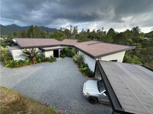 Casa de lujo en Retiro, Departamento de Antioquia