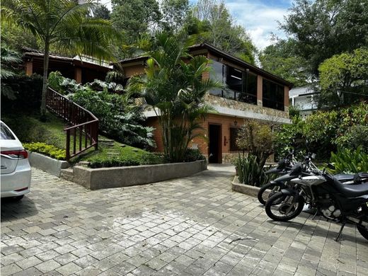 Casa de campo en Medellín, Departamento de Antioquia