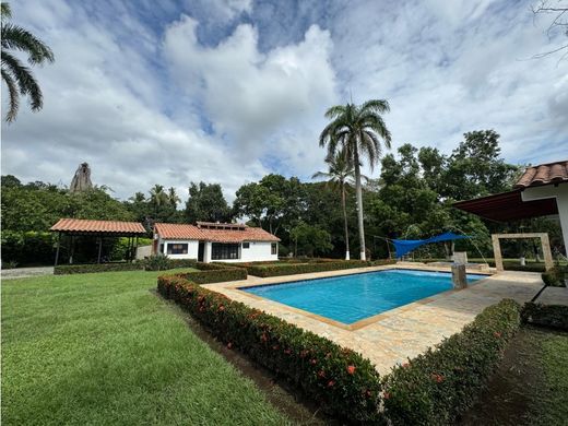 Rustico o casale a Santa Fe de Antioquia, Santafé de Antioquia