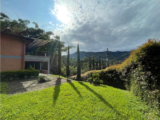 컨트리하우스 / La Estrella, Departamento de Antioquia