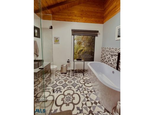 Köy evi Rionegro, Departamento de Antioquia